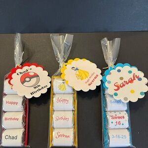 4 piece chocolate party favor
Set of 10. $35.00 all themes. More avail if needed